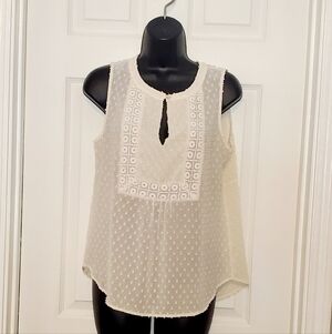 Pleione Cream Sleeveless Top Medium